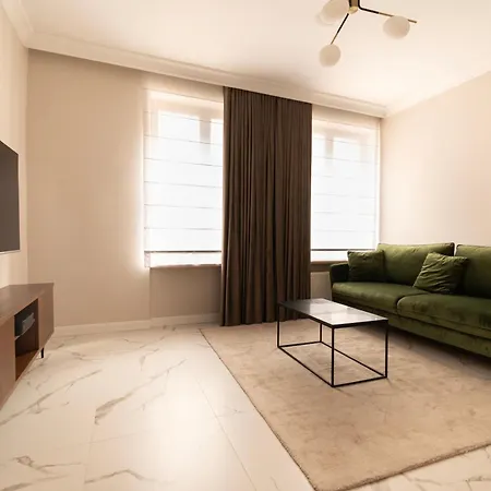 Old Town Superior Apartment